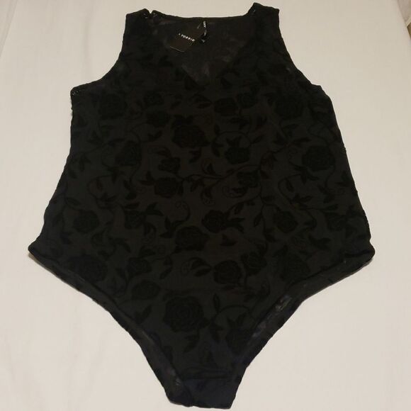 Torrid 2X Black Roses Velvet & Mesh Bodysuit - Picture 4 of 12